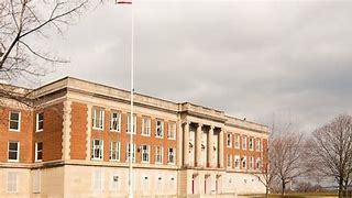 Eliot-Hine Middle School Eliot-Hine Middle School